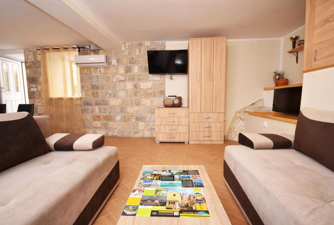 Vila Kula 1830 Apartments Herceg Novi Exterior foto
